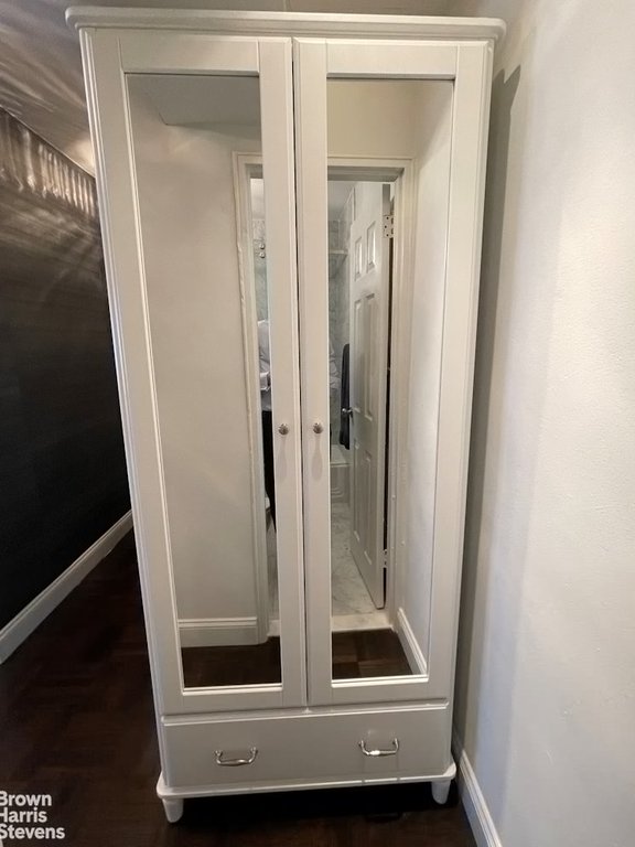 430 West 34th Street, Unit 3J photo 7