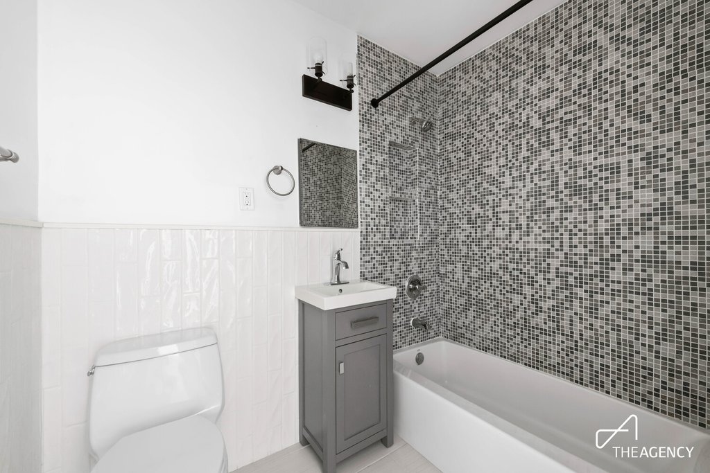 41 Bradhurst Avenue – For Sale photo 16