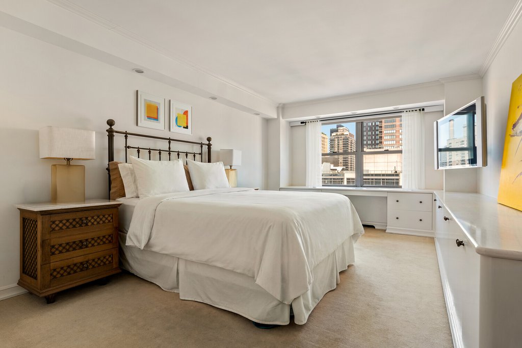 360 East 72nd Street, Unit C2501 photo 6