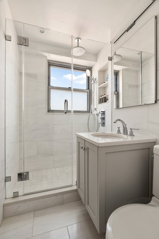 360 East 72nd Street, Unit C2501 photo 8