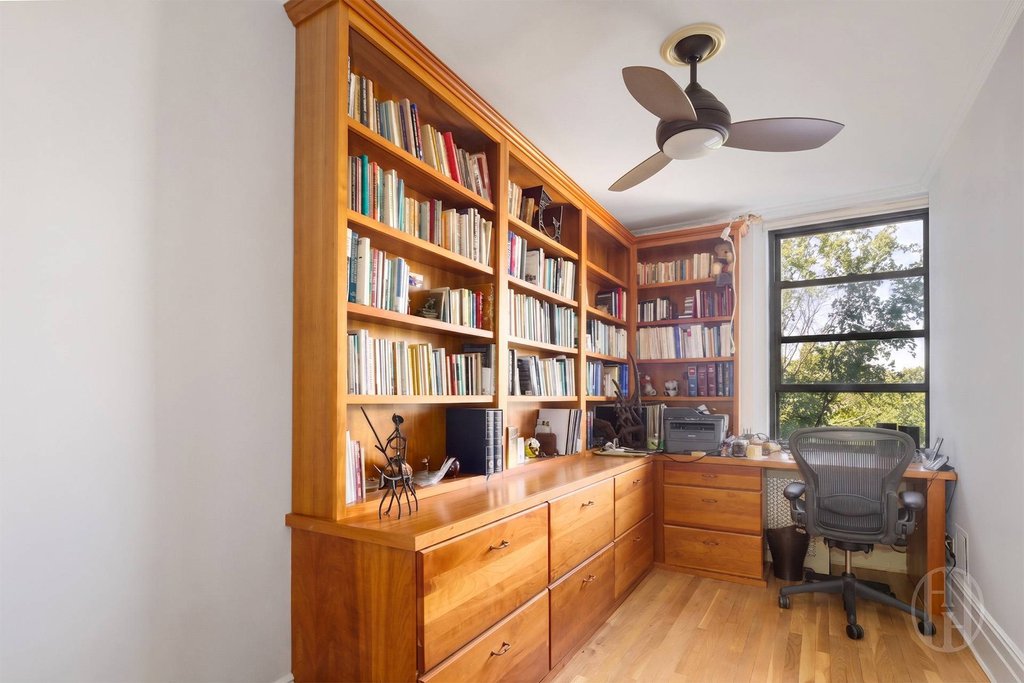 375 Riverside Drive, Unit 6B photo 8