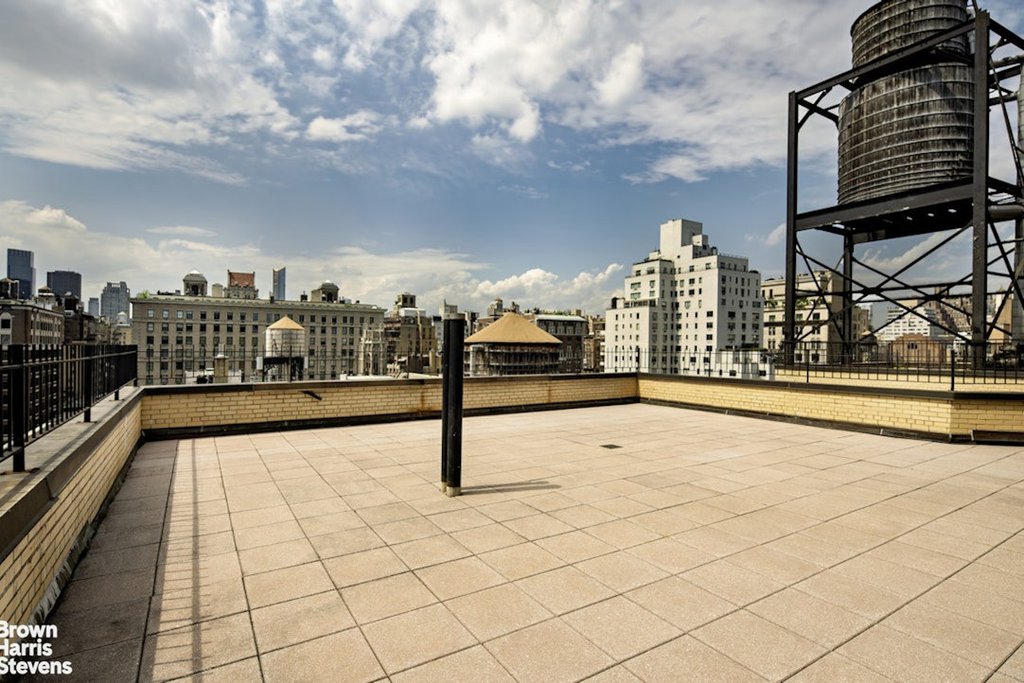 136 East 64th Street, Unit PHC photo 3