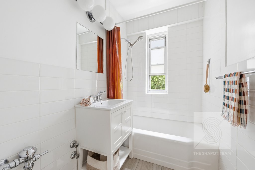 457 FDR Drive, Unit A502 photo 6