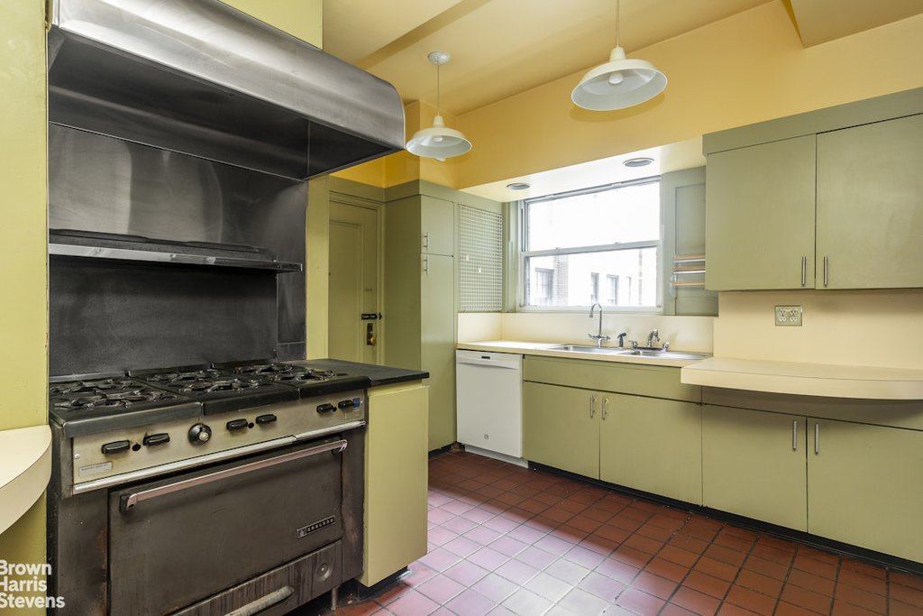 133 East 64th Street, Unit 3B photo 9