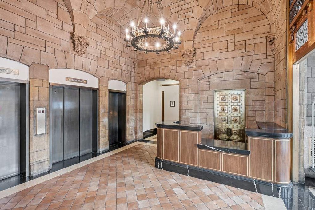 4 Lexington Avenue, Unit 2N photo 6