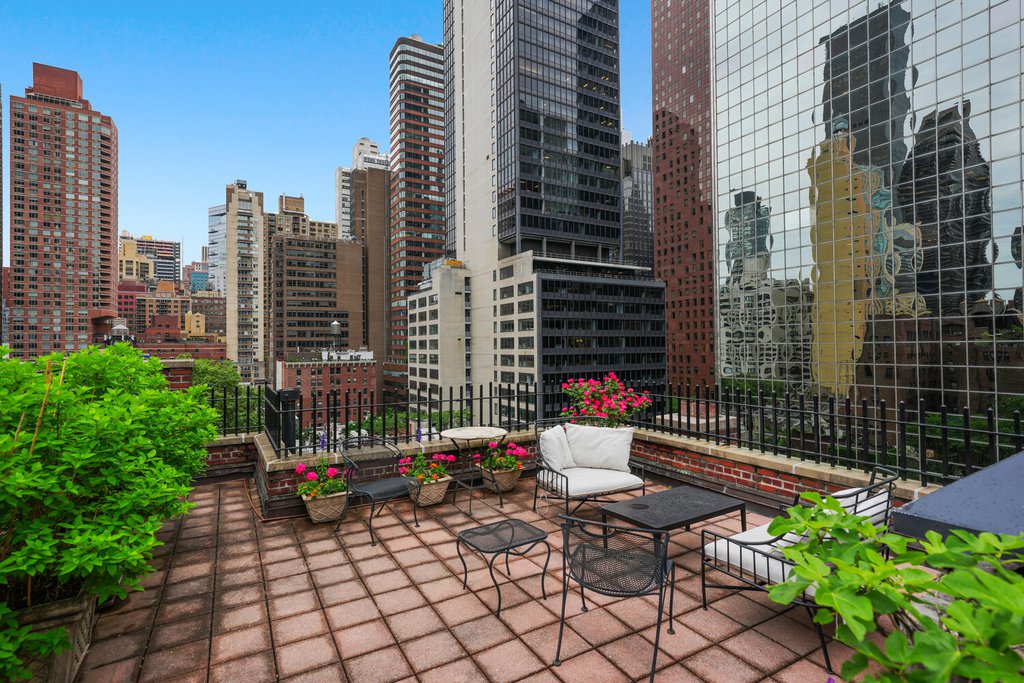230 East 50th Street, Unit 4C photo 8