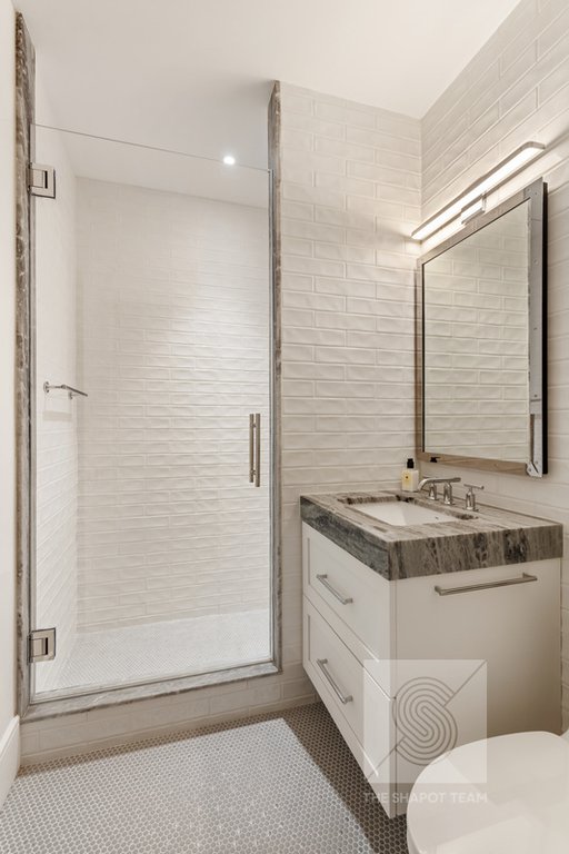 212 West 72nd Street, Unit 8F photo 7