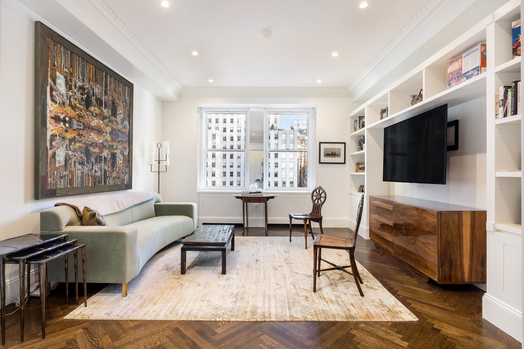 781 Fifth Avenue, Unit 1205 photo 3
