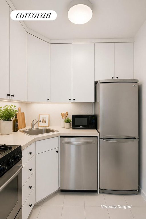 330 East 49th Street, Unit 10G photo 3