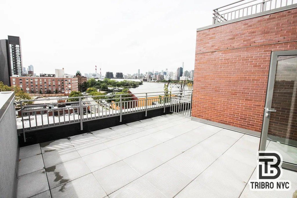 11-05 30th Road, Unit 7 photo 2