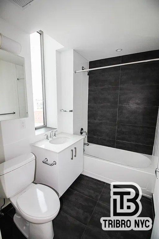 11-05 30th Road, Unit 7 photo 4