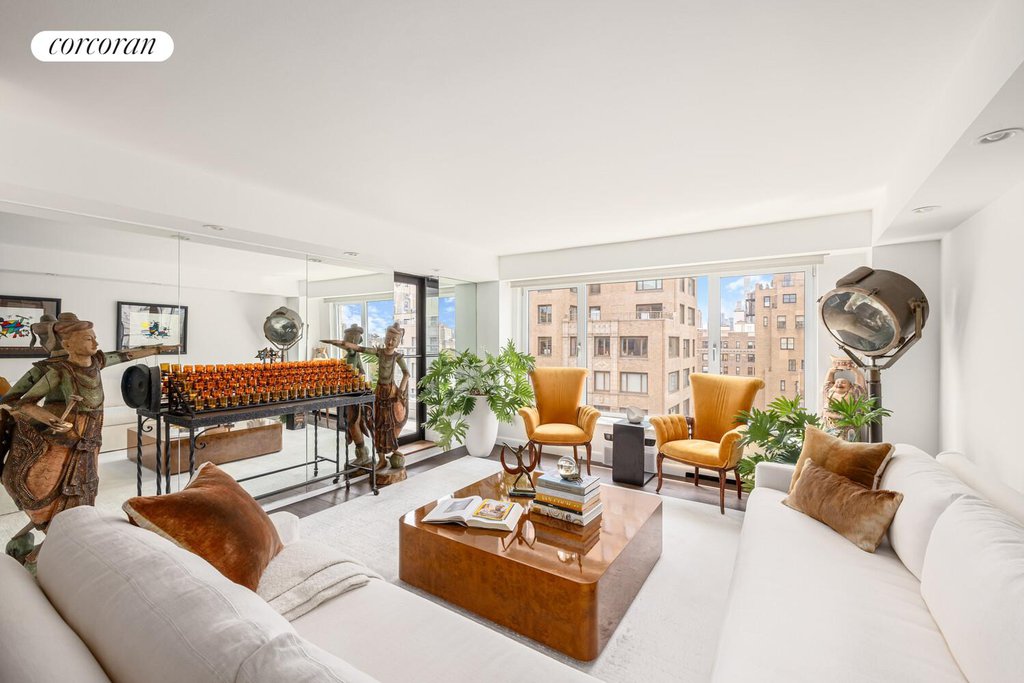 1050 Fifth Avenue, Unit 18A photo 3