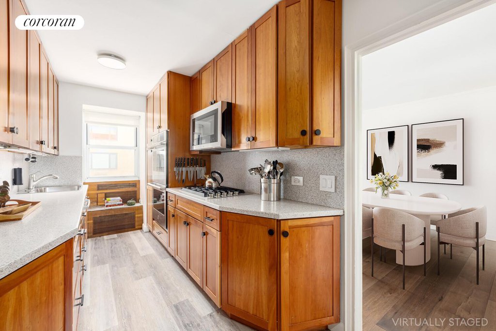 1050 Fifth Avenue, Unit 18A photo 6