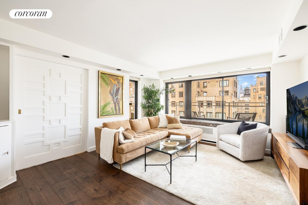 1050 Fifth Avenue, Unit 18A photo 7