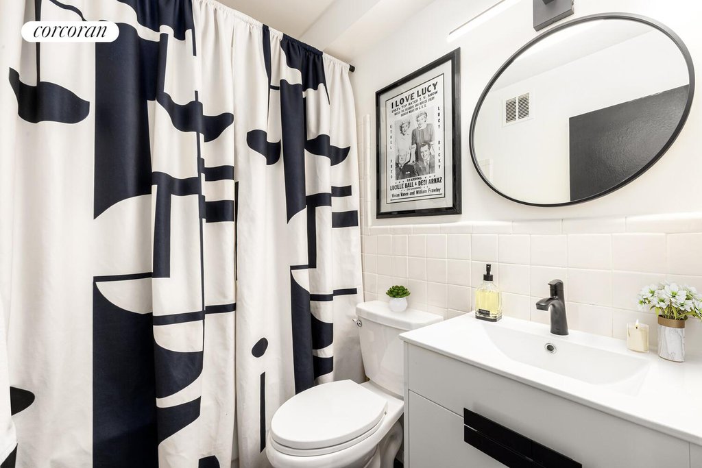 1050 Fifth Avenue, Unit 18A photo 15