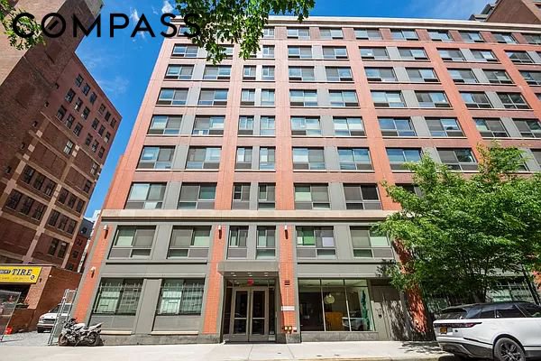 535 West 52nd Street, Unit 9B photo 7