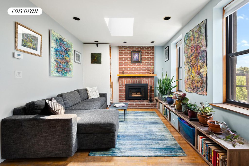 406 Seventh Avenue, Unit 7