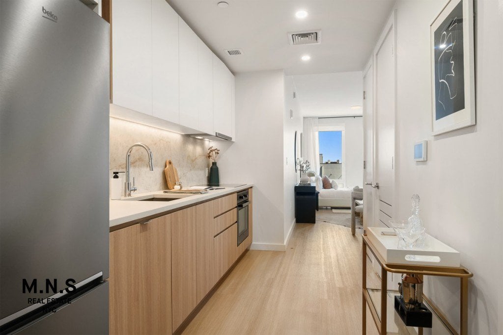 1042 Atlantic Avenue, Unit 7L