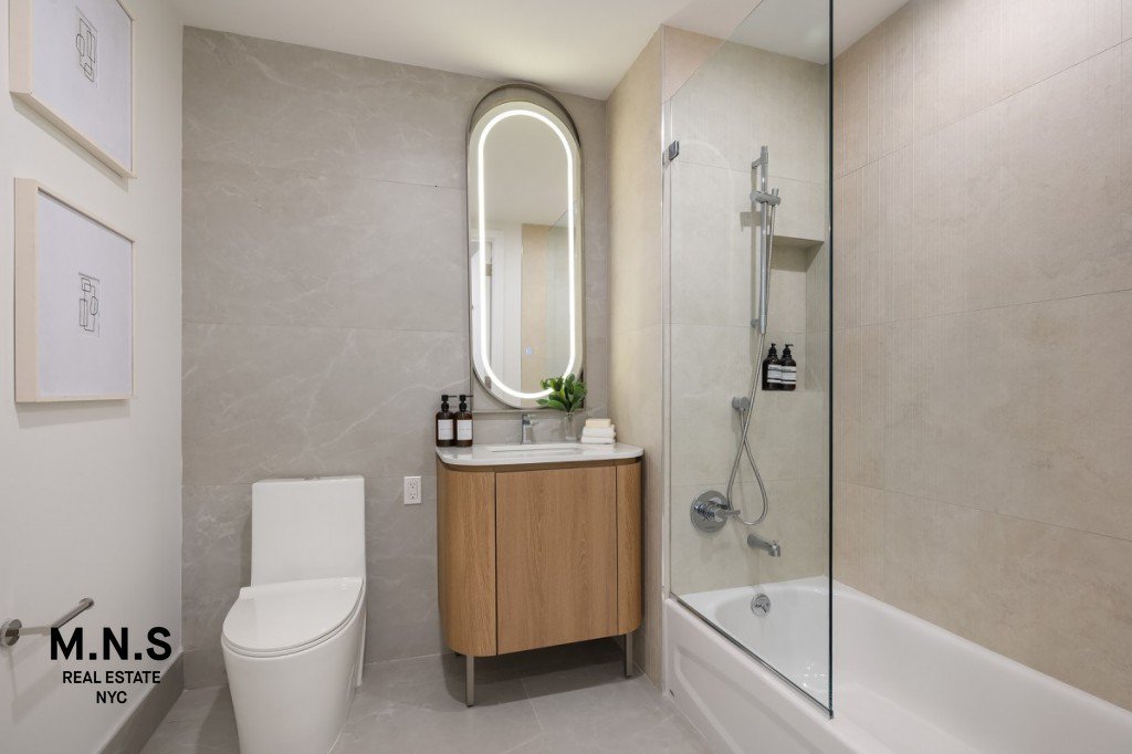 1042 Atlantic Avenue, Unit 7L photo 3