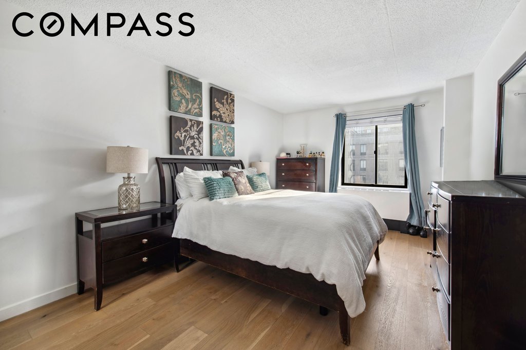 300 Rector Place, Unit 8N photo 4