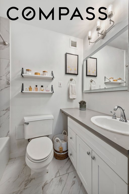 300 Rector Place, Unit 8N photo 5