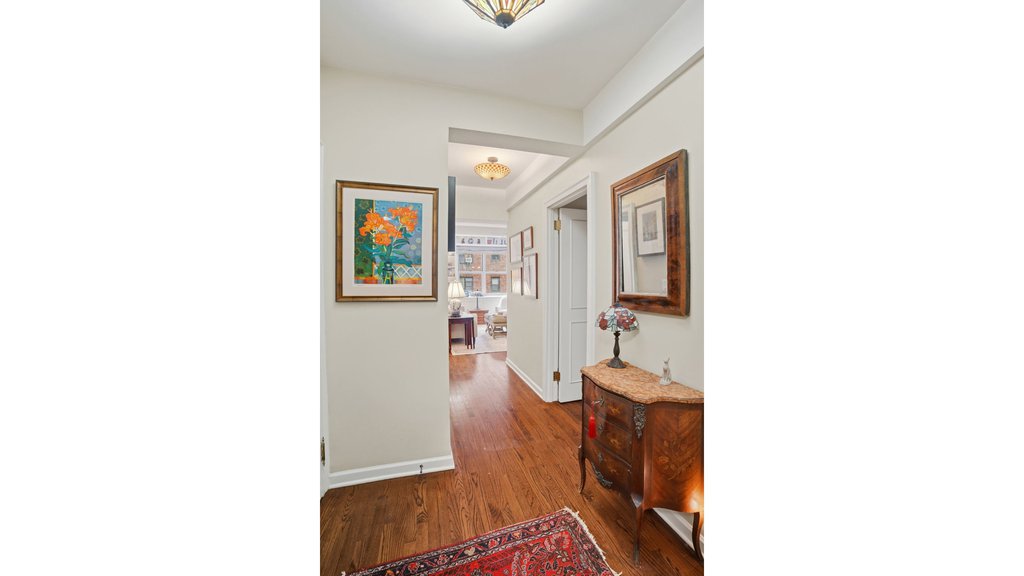 220 Madison Avenue, Unit 6R photo 10
