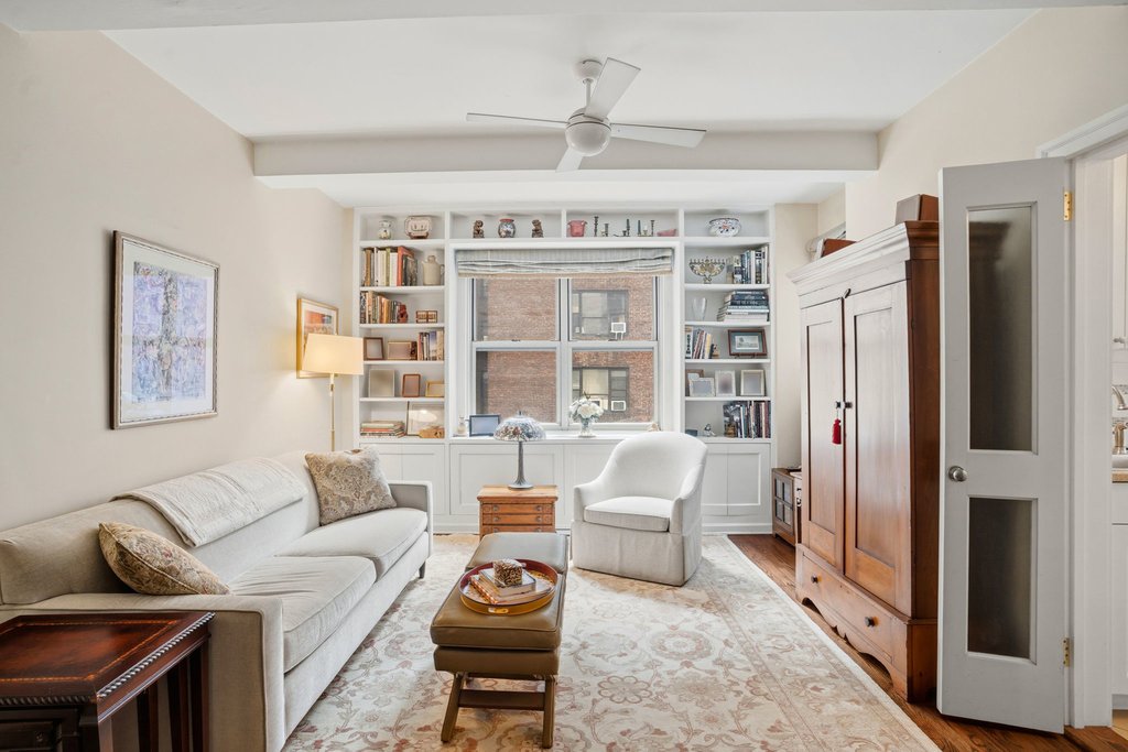 220 Madison Avenue, Unit 6R photo 13