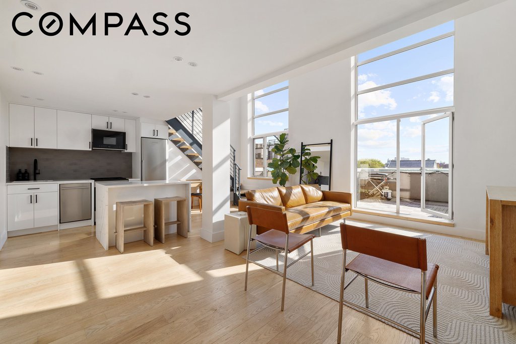 109 Waverly Avenue, Unit 4B