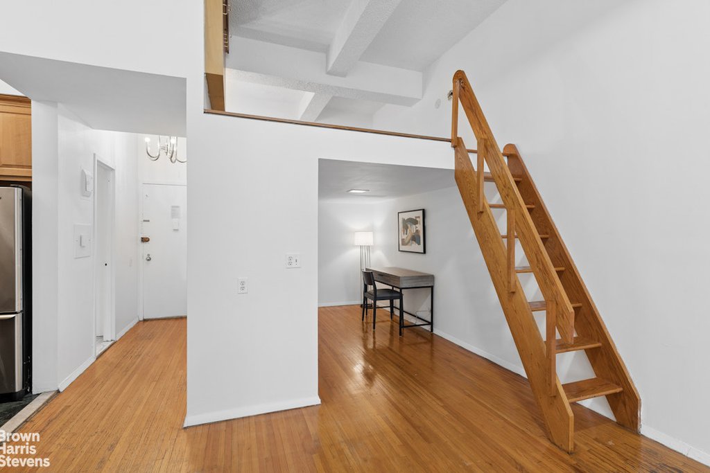 148 West 23rd Street, Unit 2D photo 4