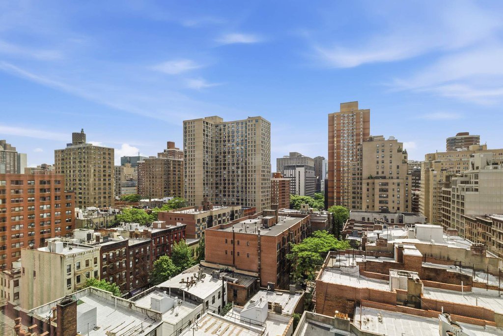201 East 25th Street, Unit 14K photo 2