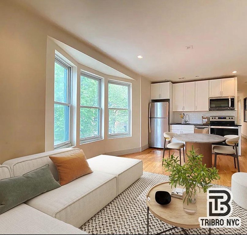 143 Greene Avenue, Unit 3