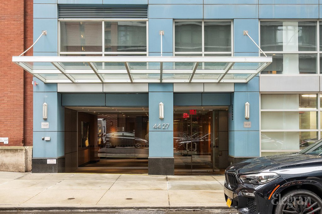44-27 Purves Street, Unit 8D photo 2
