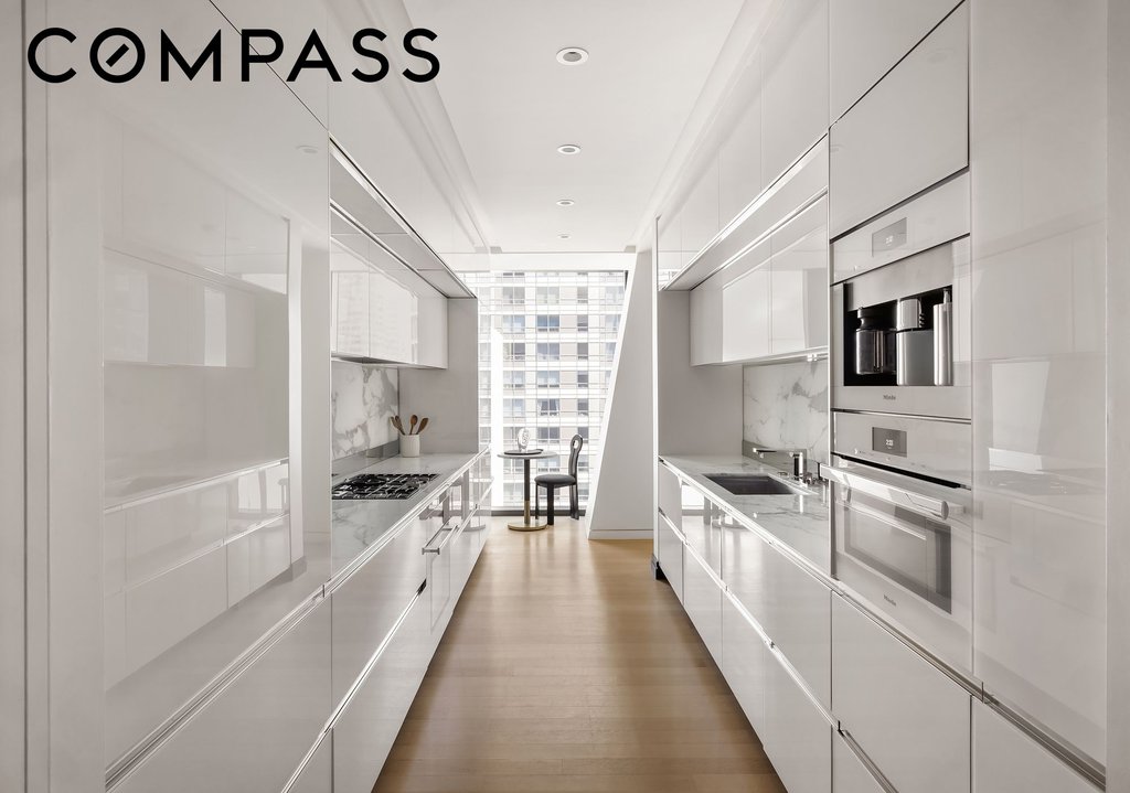 53 West 53rd Street, Unit 23D photo 5
