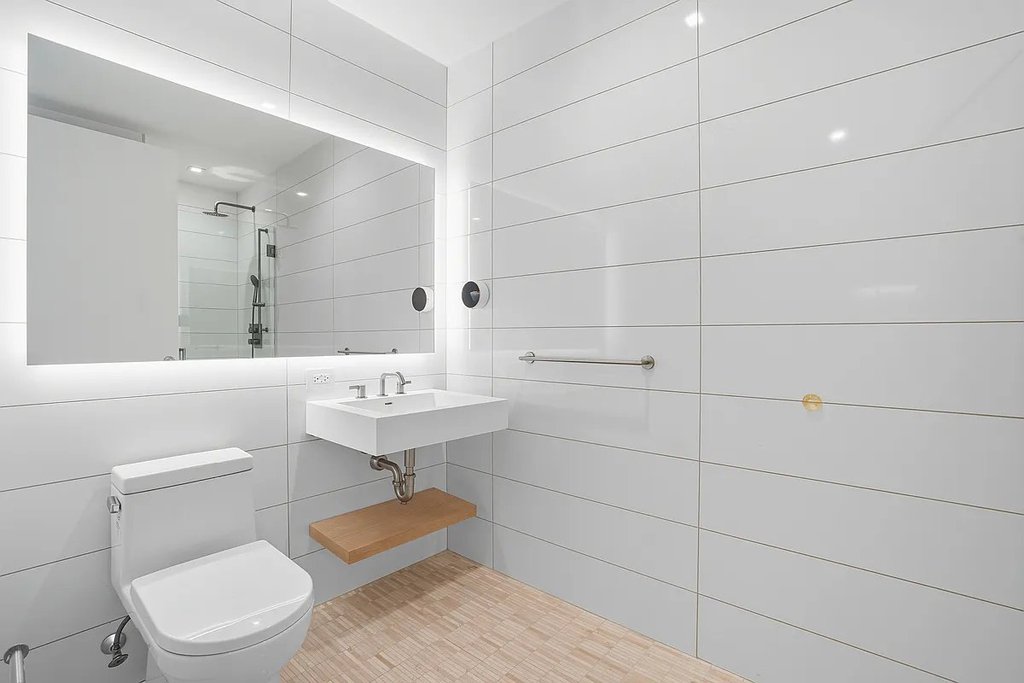 98 Front Street, Unit 8S photo 5