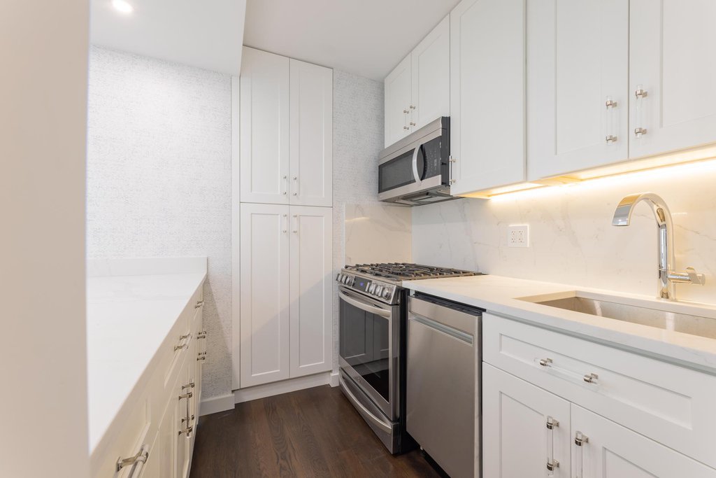 440 East 79th Street, Unit 3M photo 6