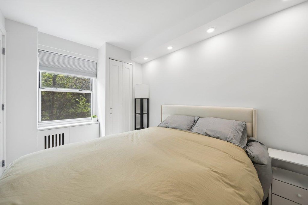 440 East 79th Street, Unit 3M photo 16