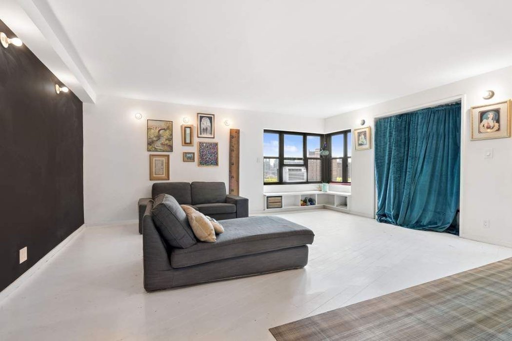 268 East Broadway, Unit A905 photo 3