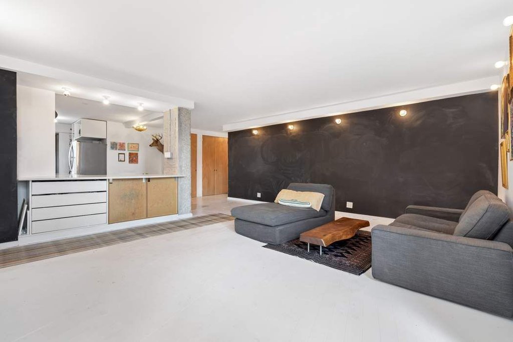 268 East Broadway, Unit A905 photo 6