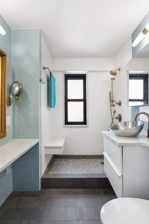 268 East Broadway, Unit A905 photo 8