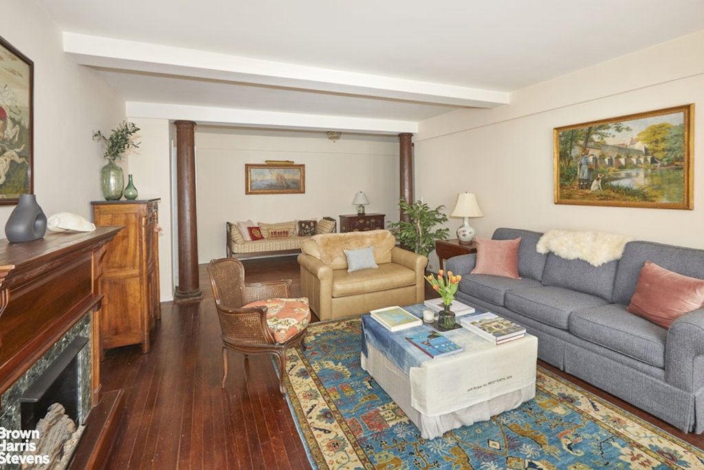 210 East 73rd Street, Unit 1E