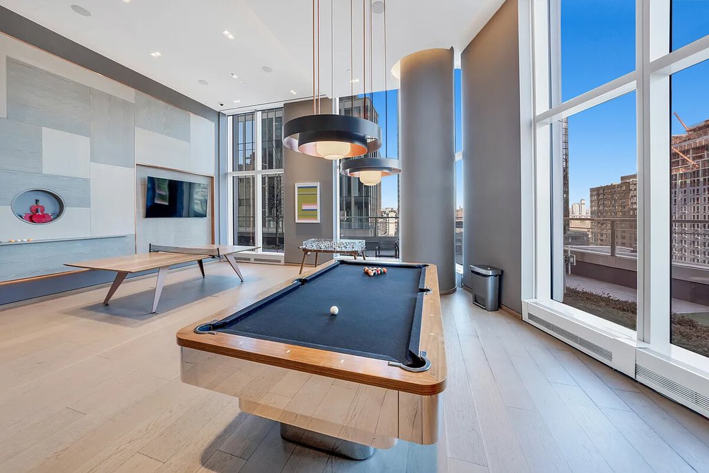 1 City Point, Unit 48A photo 21