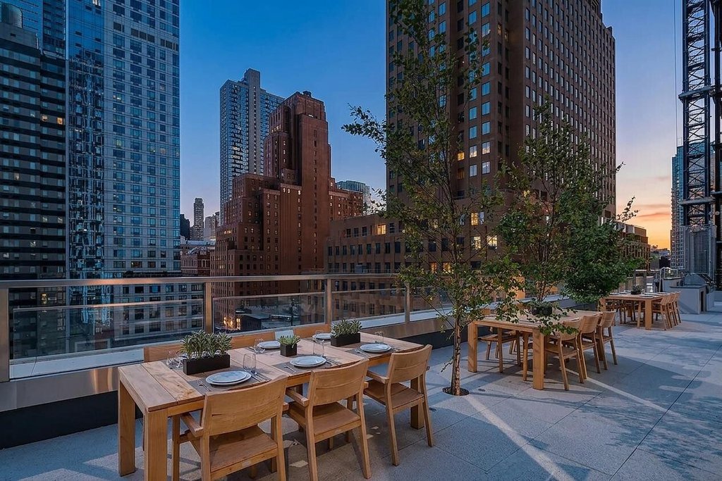 1 City Point, Unit 48A photo 27