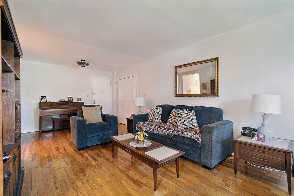 1130 Stadium Avenue, Unit 4E photo 2