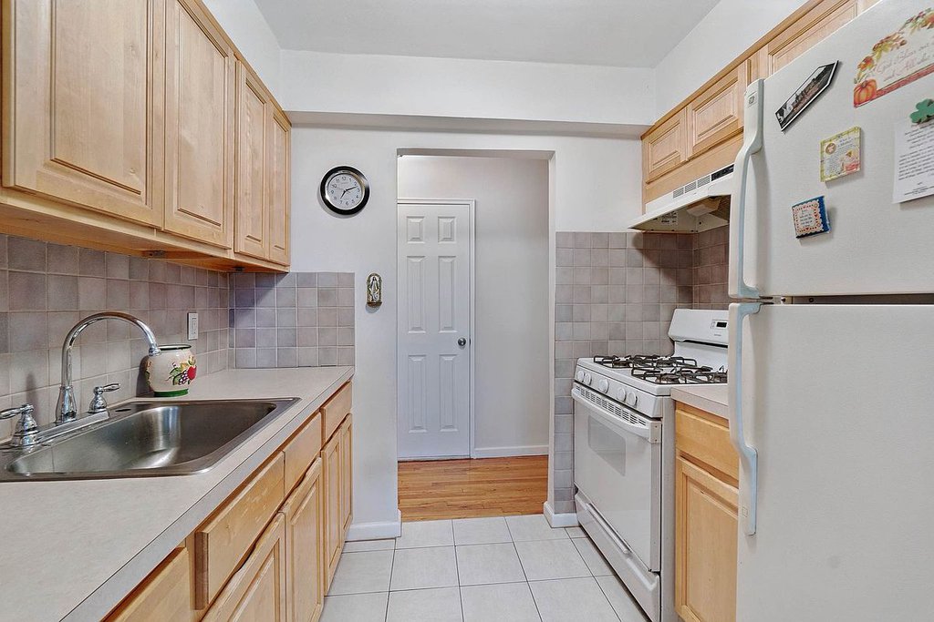 1130 Stadium Avenue, Unit 4E photo 4