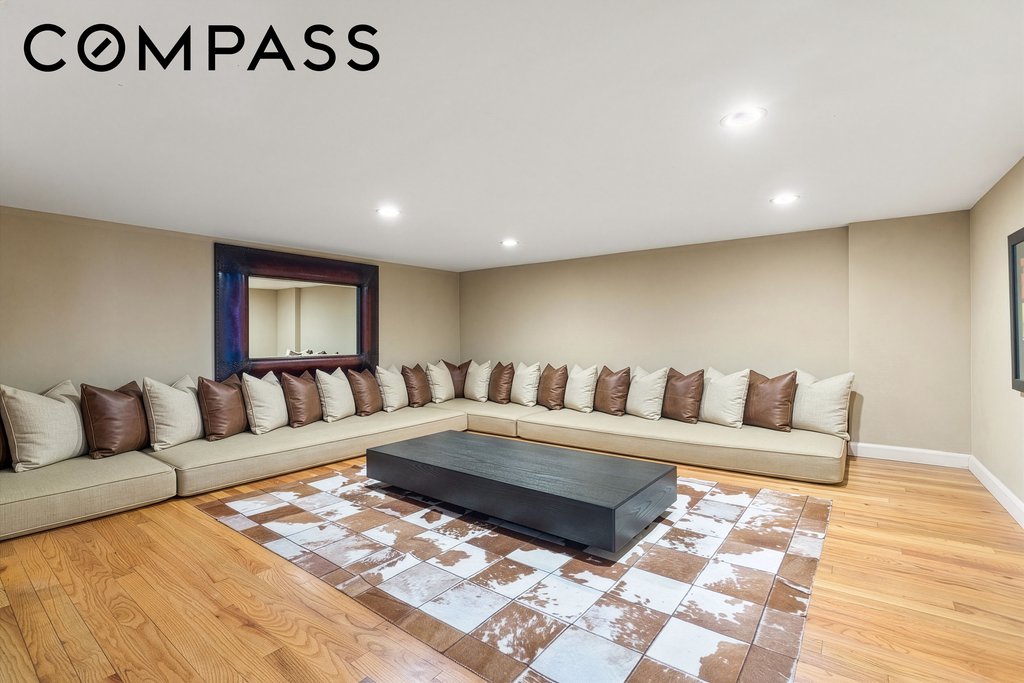 130 Barrow Street, Unit 302 photo 6