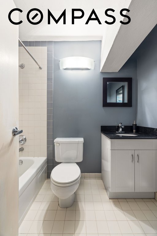 130 Barrow Street, Unit 302 photo 7