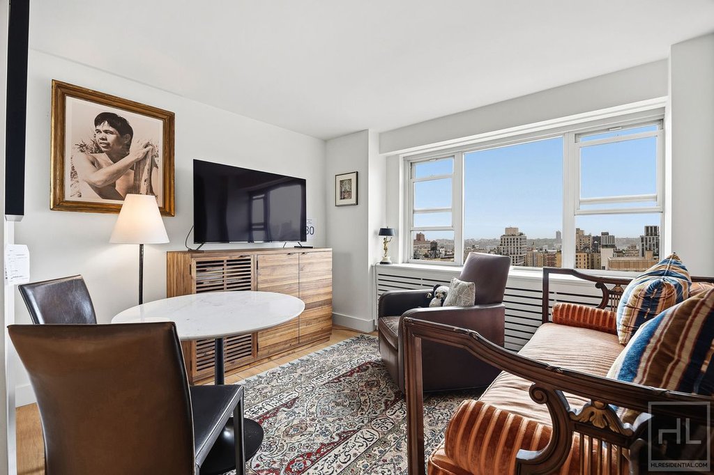 100 West 93rd Street, Unit 21E
