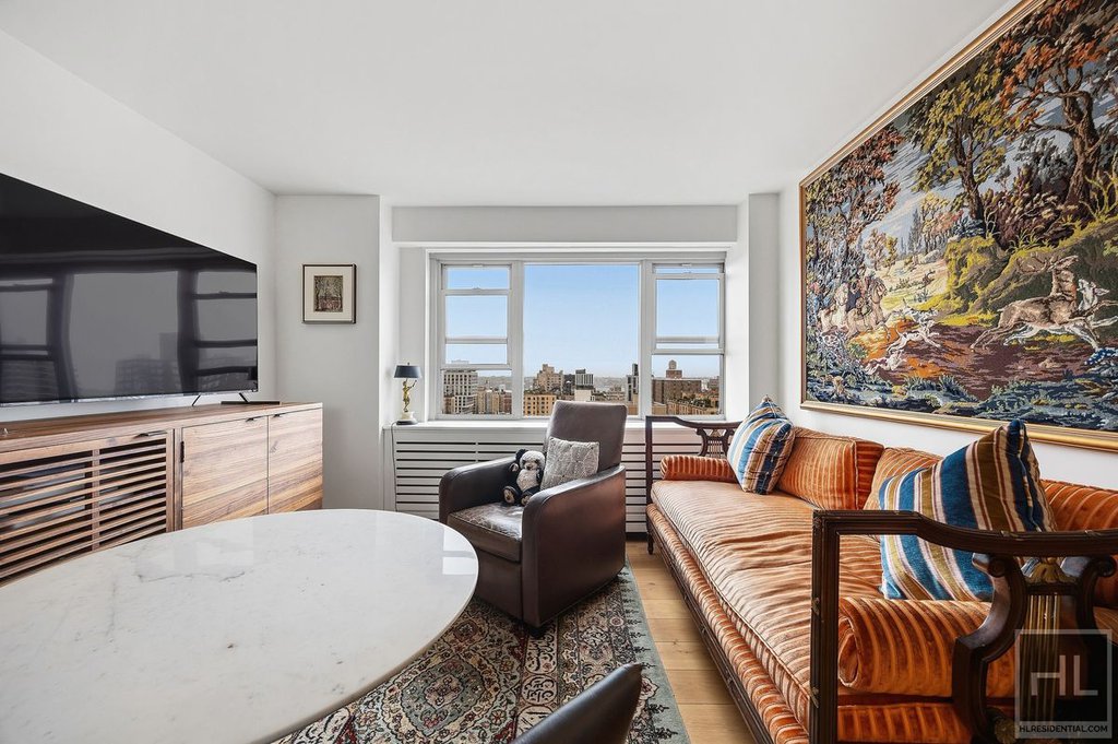 100 West 93rd Street, Unit 21E photo 2