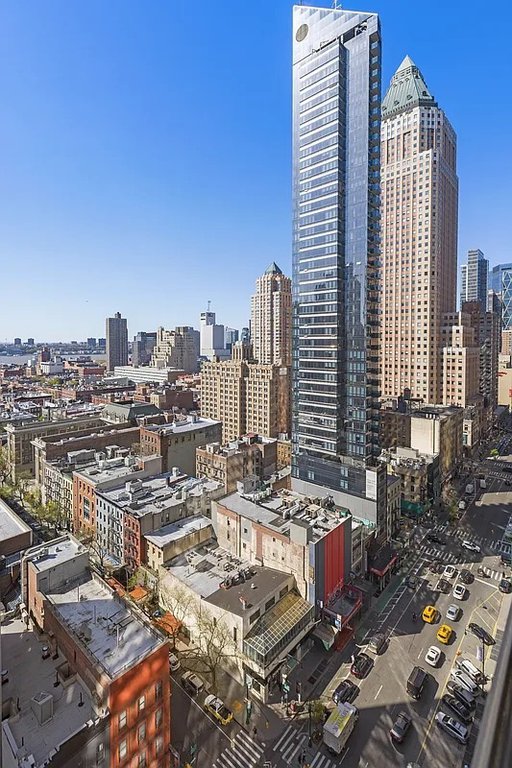 247 West 46th Street, Unit 1901 photo 3