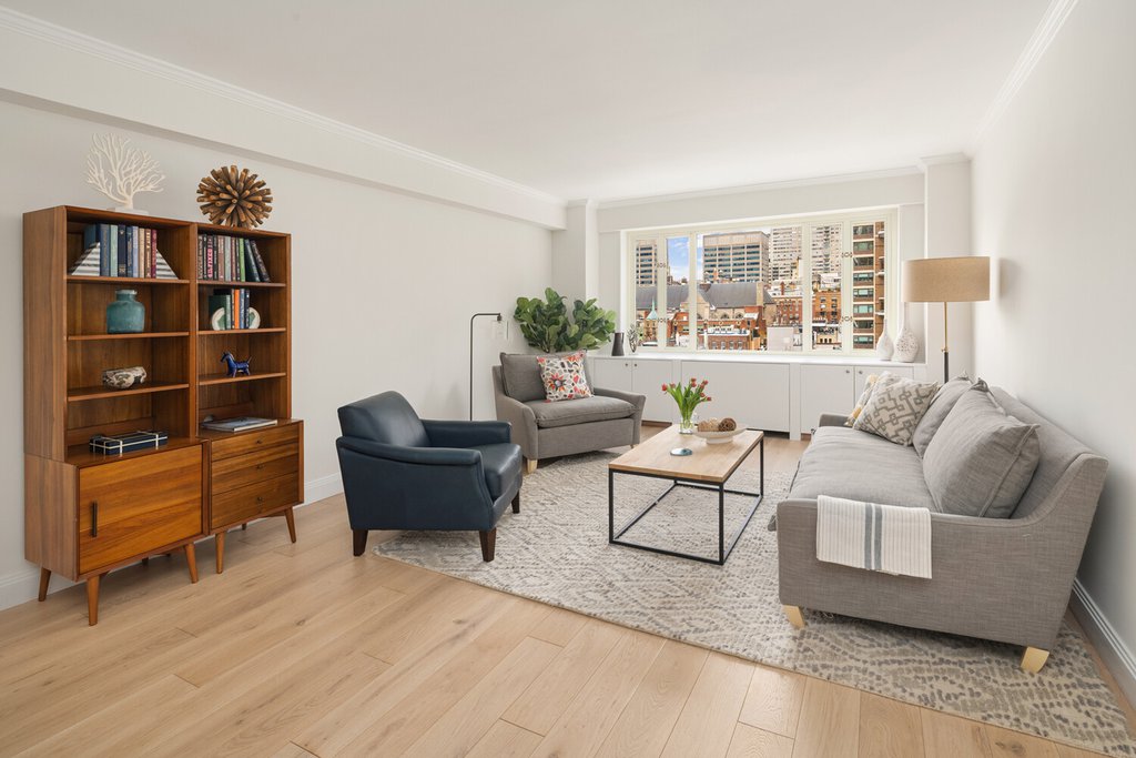 166 East 63rd Street, Unit 5E